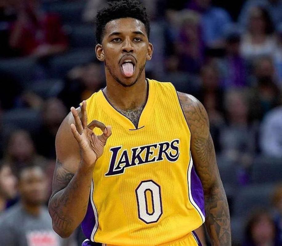 手后并不急 手后并不急